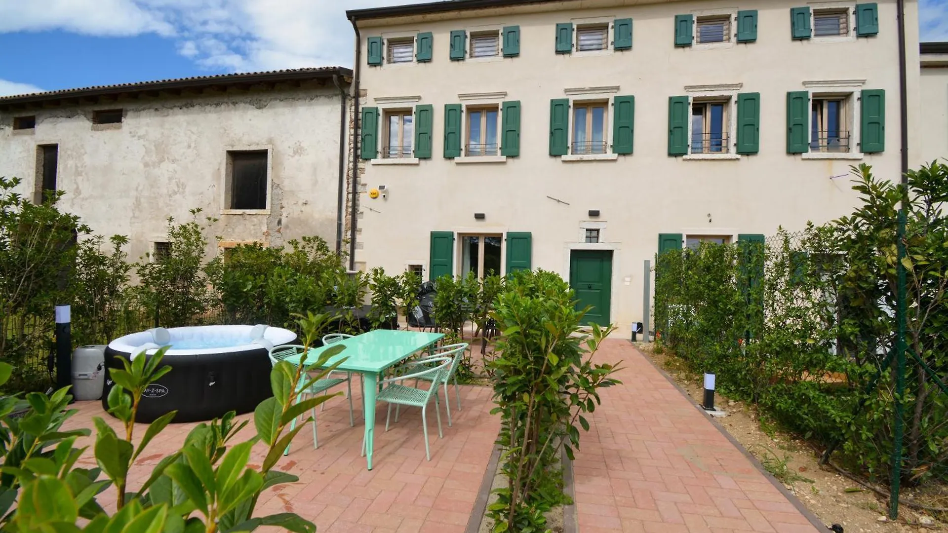 Residence Corte Bellebarbe Rivoli Veronese Apartmán